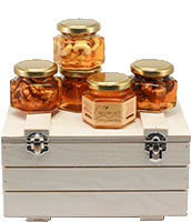 деревянный ящик с мёдом